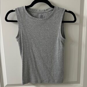 GAP Heather Gray Sleeveless Tank - modern shell tank